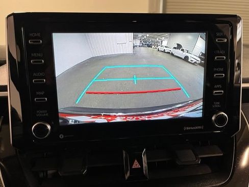 Used 2021 Toyota Corolla LE FWD image 29