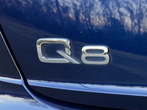 Used 2023 Audi Q8 Prestige image 12