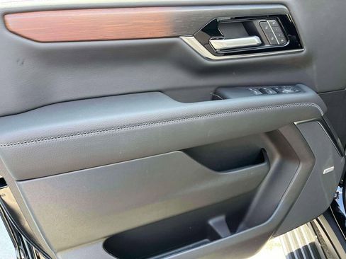New 2026 GMC Yukon XL Denali AWD/4WD image 21