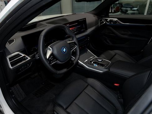 Used 2025 BMW i4 xDrive40i w/ Premium Package image 15