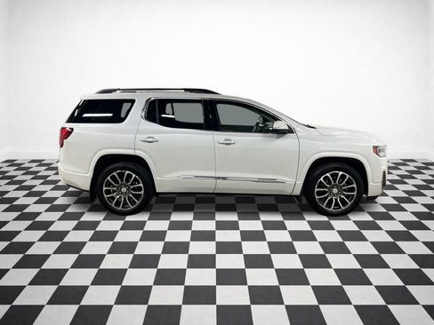 Certified 2022 GMC Acadia Denali w/ Denali Ultimate Package image 2