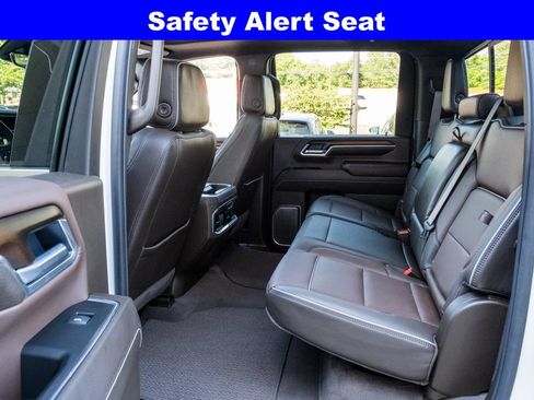 Used 2025 GMC Sierra 3500 Denali w/ Denali Reserve Package AWD/4WD image 31