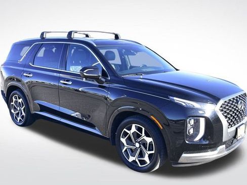Used 2022 Hyundai Palisade Calligraphy w/ Winter Package image 6