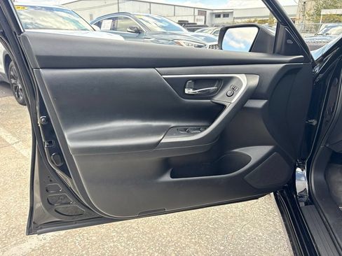 Used 2017 Nissan Altima 2.5 SV FWD image 10