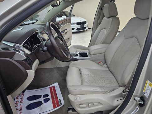 Used 2015 Cadillac SRX Luxury w/ Driver Awareness Package image 18