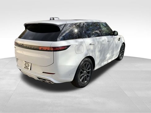 New 2025 Land Rover Range Rover Sport Dynamic SE image 8