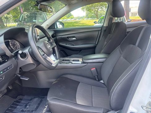 Used 2025 Nissan Sentra SV FWD image 21