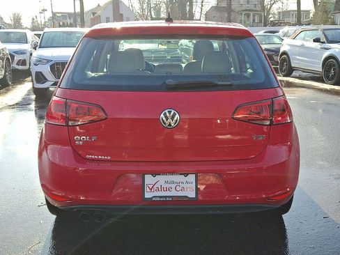 Used 2016 Volkswagen Golf SE w/ Lighting Package image 23