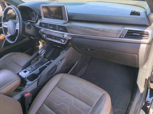 Used 2022 Kia Telluride SX w/ SX Prestige Package image 17