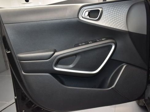 Certified 2020 Kia Soul LX FWD image 16