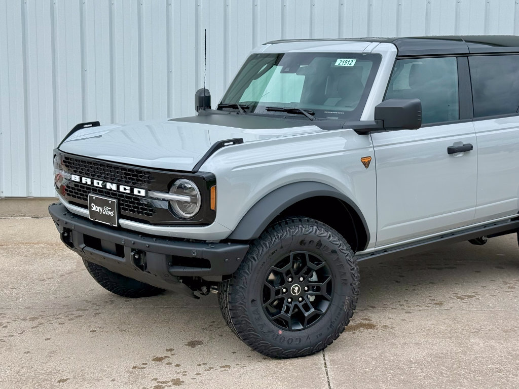 New 2026 Ford Bronco Badlands AWD/4WD image 2
