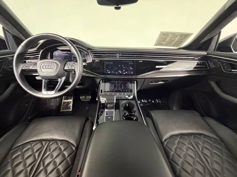 Used 2021 Audi SQ8 Premium Plus w/ Luxury Package AWD/4WD image 18
