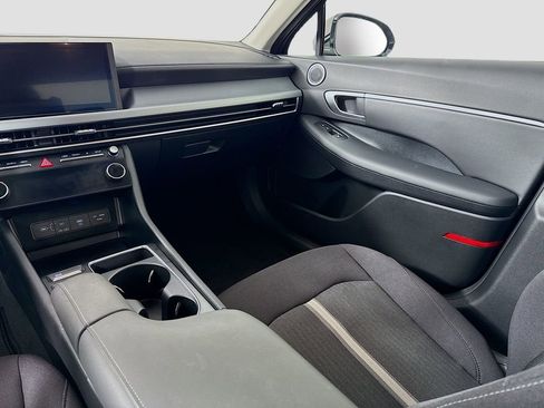 Certified 2025 Hyundai Sonata SEL image 24