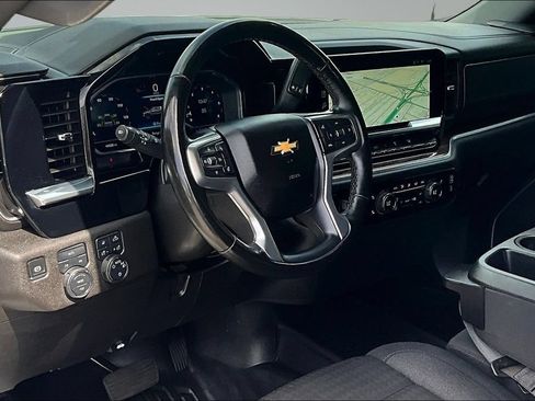 Used 2025 Chevrolet Silverado 1500 LT w/ Safety Package AWD/4WD image 19