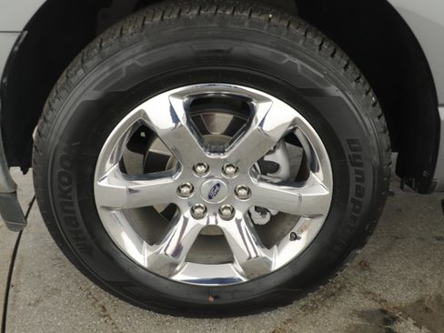 Certified 2022 Ford F150 XLT w/ Equipment Group 302A High image 8