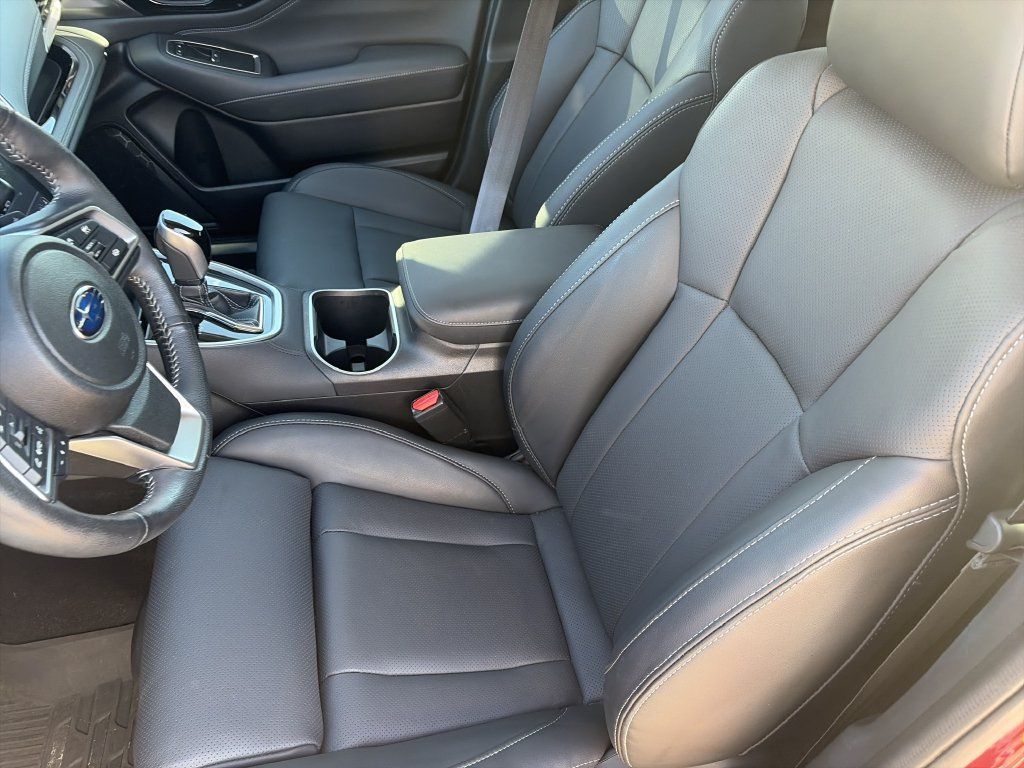 Used 2023 Subaru Outback Limited AWD/4WD image 11