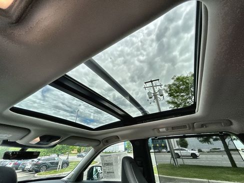 Certified 2024 INFINITI QX60 Sensory w/ Vision Package AWD/4WD image 15