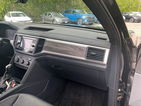Used 2023 Volkswagen Atlas Cross Sport SE AWD/4WD image 13