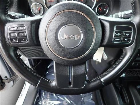 Used 2017 Jeep Wrangler Unlimited Sport w/ Connectivity Group AWD/4WD image 12