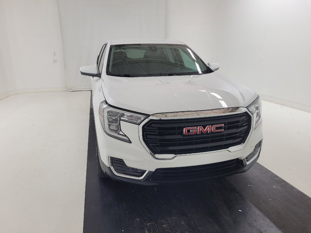 Used 2023 GMC Terrain SLE FWD image 14