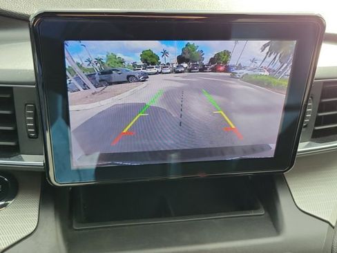 Used 2020 Ford Explorer XLT w/ Equipment Group 202A image 26