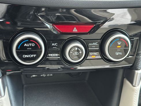 Used 2019 Subaru Forester Limited image 27