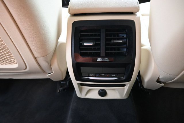 Used 2019 BMW X3 sDrive30i w/ Premium Package RWD image 16