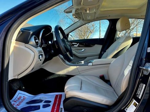Used 2018 Mercedes-Benz C 300 4MATIC Sedan image 13
