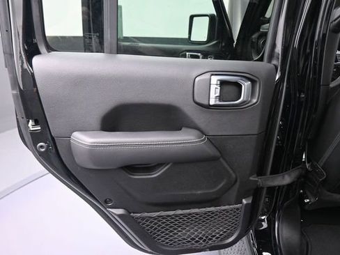 Used 2023 Jeep Wrangler Unlimited Sahara w/ Cold Weather Group AWD/4WD image 26