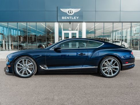 Used 2022 Bentley Continental GT image 5