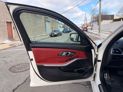 Used 2023 BMW 330e xDrive w/ Driving Assistance Package image 17