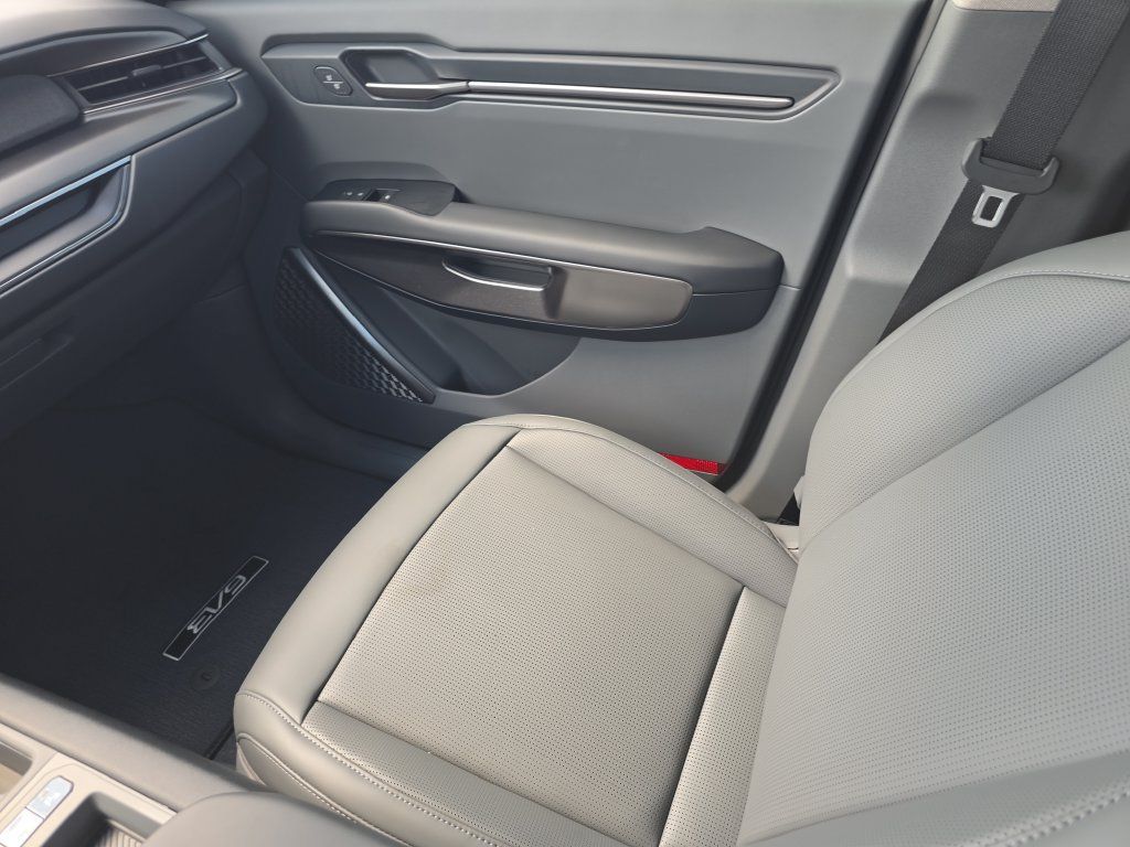 New 2026 Kia EV9 Light RWD image 16