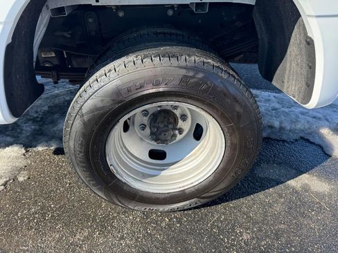 Used 2024 Ford F350 XL image 7