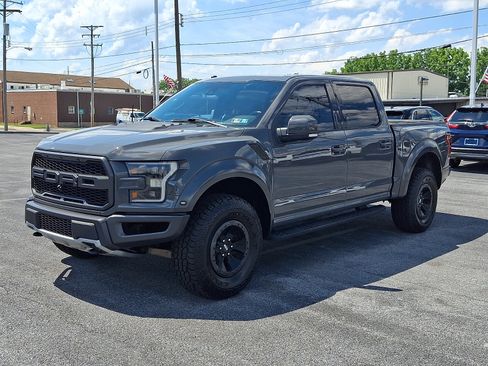 Used 2018 Ford F150 Raptor w/ Equipment Group 802A Luxury AWD/4WD image 3