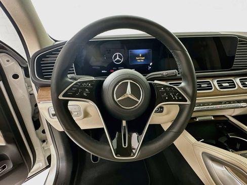 Used 2024 Mercedes-Benz GLE 350 4MATIC image 12