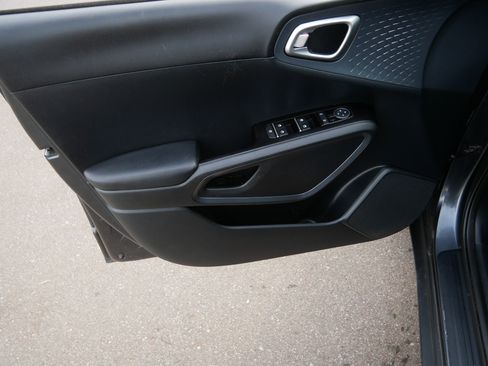 Used 2021 Kia Soul EX image 21