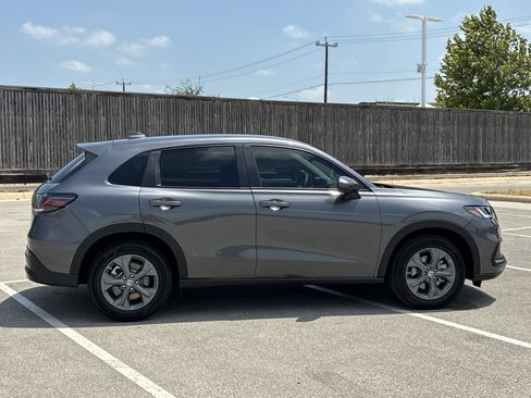 Certified 2027 Honda HR-V LX image 7