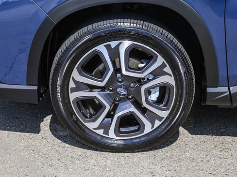 Used 2023 Subaru Ascent Limited w/ Technology Package AWD/4WD image 11
