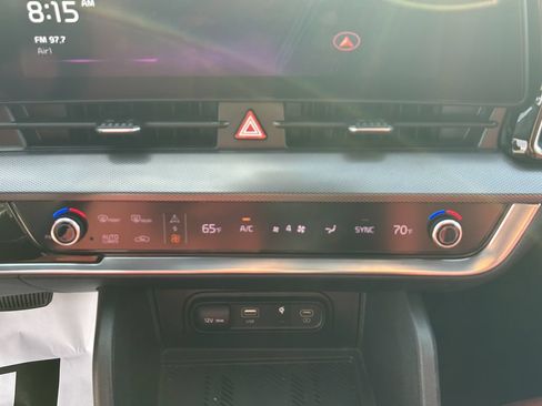 Used 2024 Kia Sportage SX FWD image 31