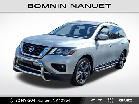 Used 2019 Nissan Pathfinder Platinum image 1