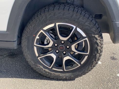 Used 2025 Jeep Compass Trailhawk w/ Trailer Tow Group image 28