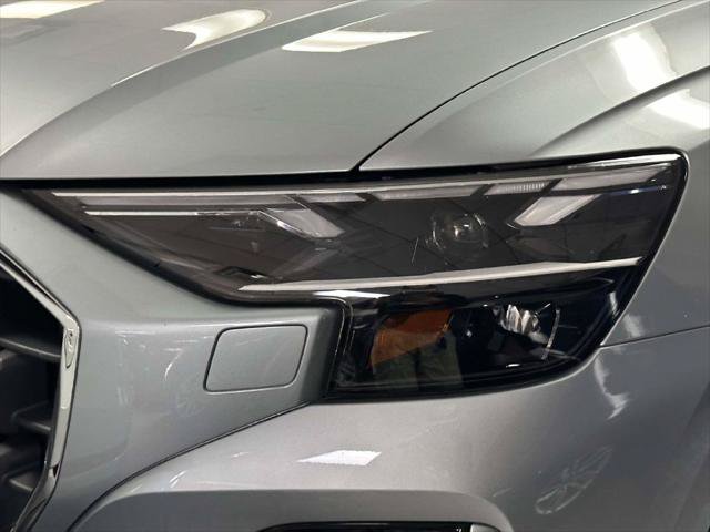 Used 2025 Audi Q8 Premium w/ Convenience Package AWD/4WD image 4