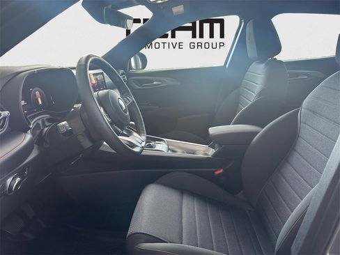 New 2025 Dodge Hornet GT w/ Tech Pack image 24