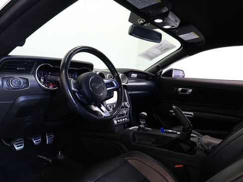 Used 2019 Ford Mustang GT Premium RWD image 16