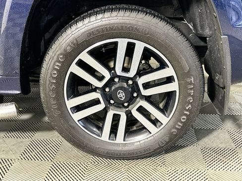 Certified 2022 Toyota 4Runner Limited AWD/4WD image 30