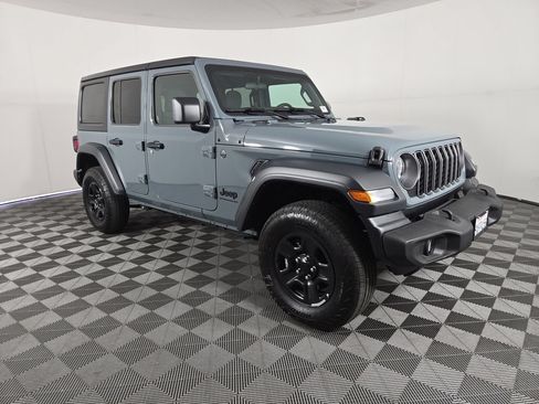 Used 2026 Jeep Wrangler Unlimited Sport AWD/4WD image 2