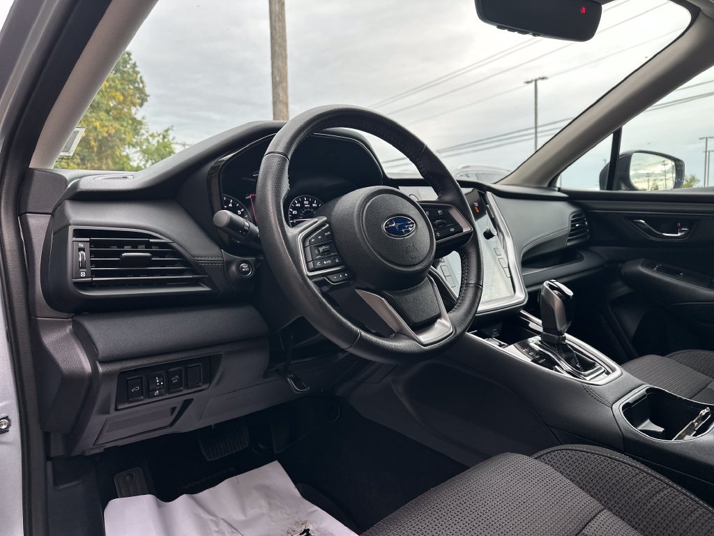 Used 2024 Subaru Outback Premium AWD/4WD image 11