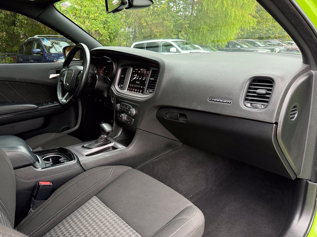 Used 2023 Dodge Charger SXT w/ Blacktop Package AWD/4WD image 38