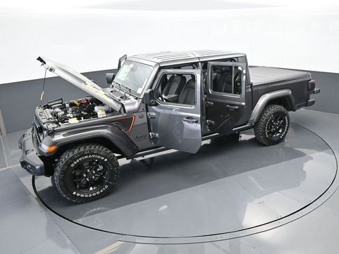 Used 2024 Jeep Gladiator Sport image 52