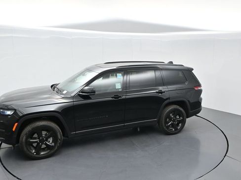 New 2025 Jeep Grand Cherokee L Limited w/ Black Appearance Package image 55